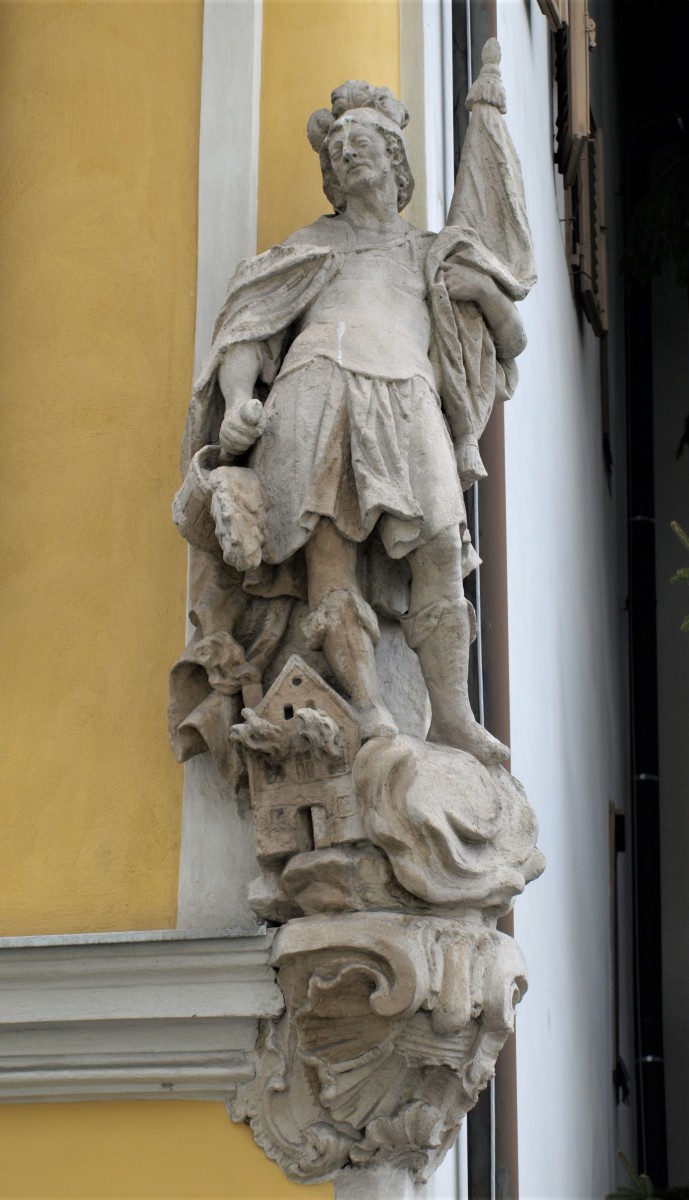The statue of St Florian, façade of Sterngasse 12, Graz (photo by Anja Lindbichler, 2018)