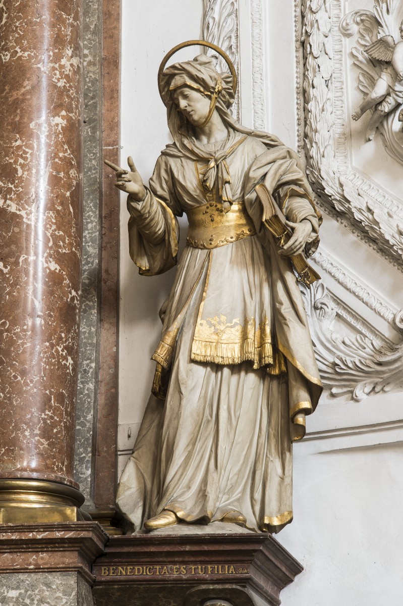 The sculpture of St Anna at the sidealtar of St Maria in the Jesuitchurch St Michael, Munich photo Bavarian State Office of Monuments and Sites Michael Forstner 05-2018