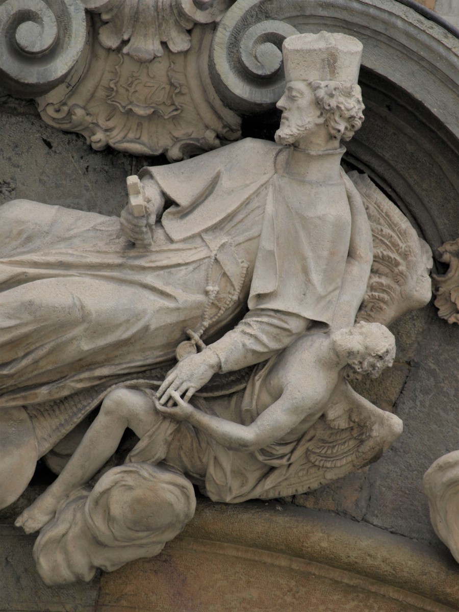 Death of St Francis Xavier, Detail, portal Sterngasse 12, Graz (photo by Anja Lindbichler, 2018)