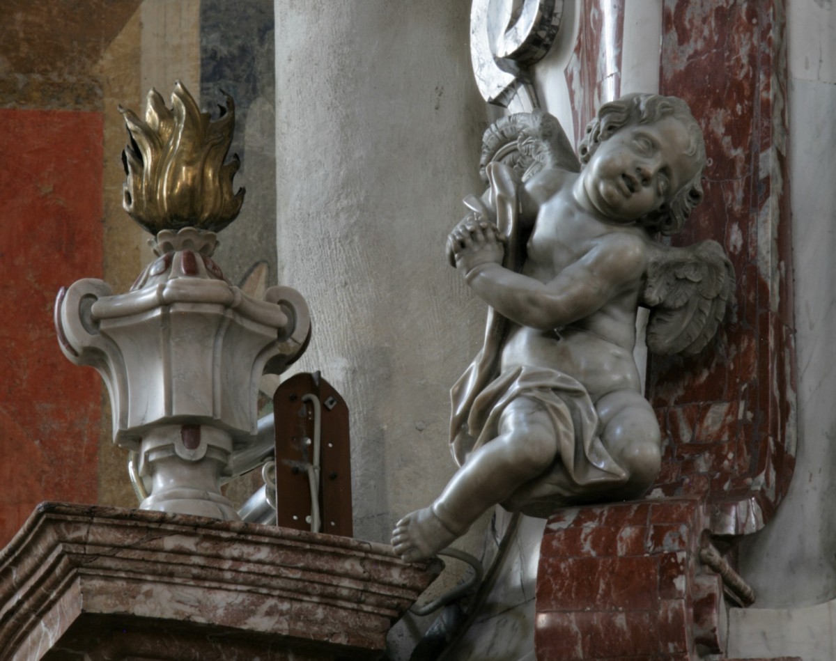 Putto on entablature (left), altar of St John of Nepomuk, Cathedral Graz (photo by Diocesan Museum Graz, 2014)