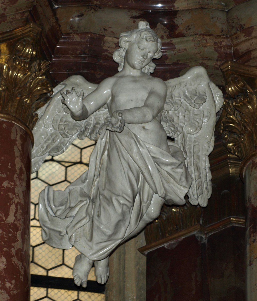 Angel left, detail, high altar, Bürgerspital church, Graz (photo by Anja Lindbichler, 2018)