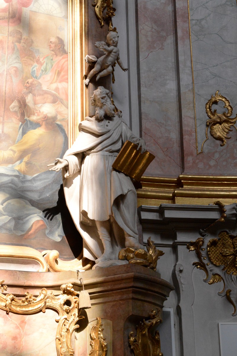 Left side altar of the apostles in the Benedictine Abbey, Parish and Pilgrimage Church in Ettal (Bavarian State Department of Monuments and Sites, photo by Martin Mannewitz, 2018)