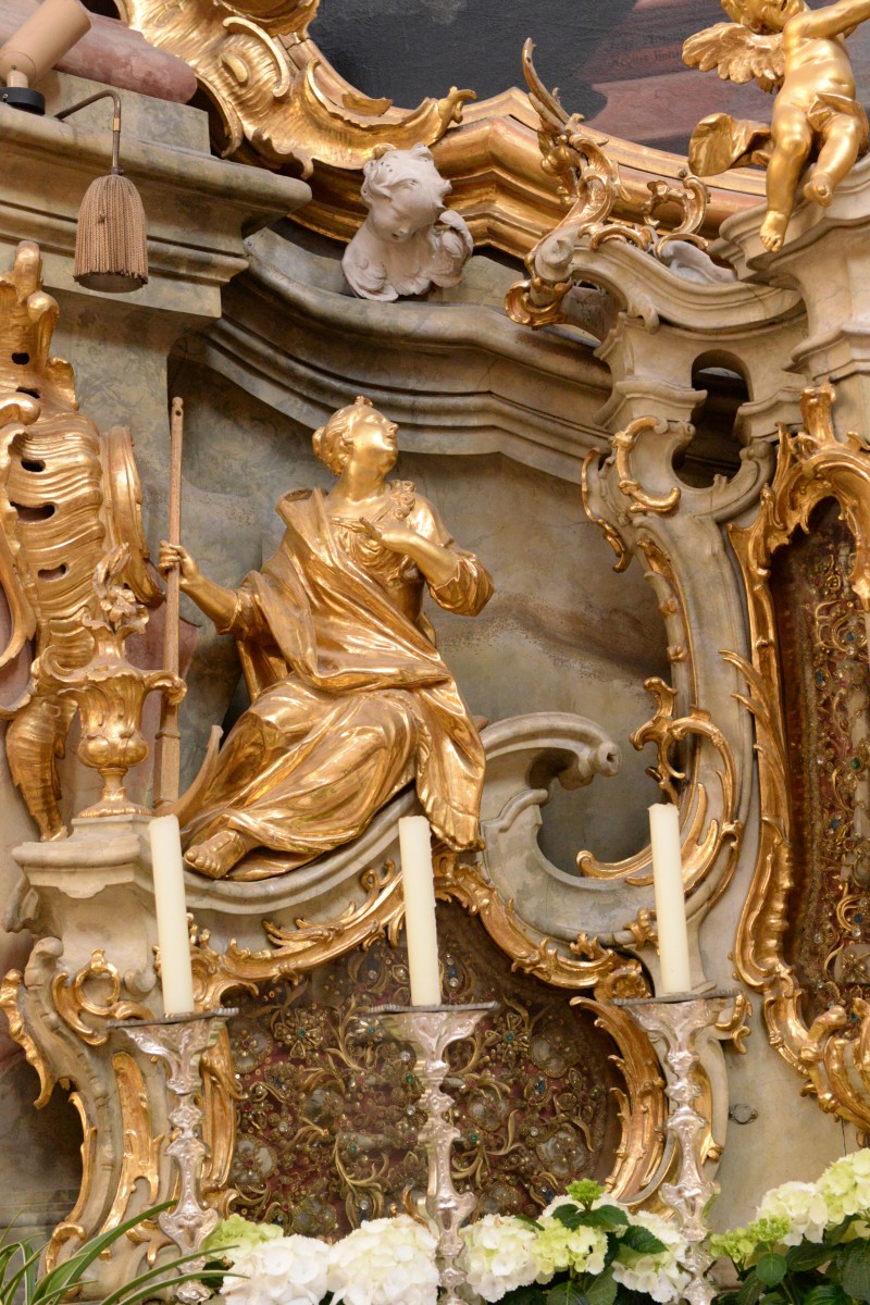 Right side altar St Benedict in the Benedictine Abbey-, Parish- and Pilgrimage Church of St Mary in Ettal (Bavarian State Department of Monuments and Sites, photo by Martin Mannewitz, 2018)