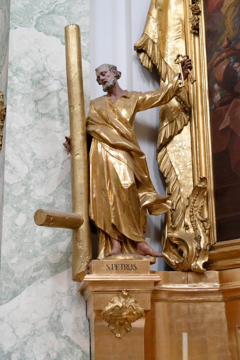 Diagonal altar St Mary of the catholic parish church, former court-,knightsorder- and archbrotherhood church of St Michael in Munich, Berg-am-Laim