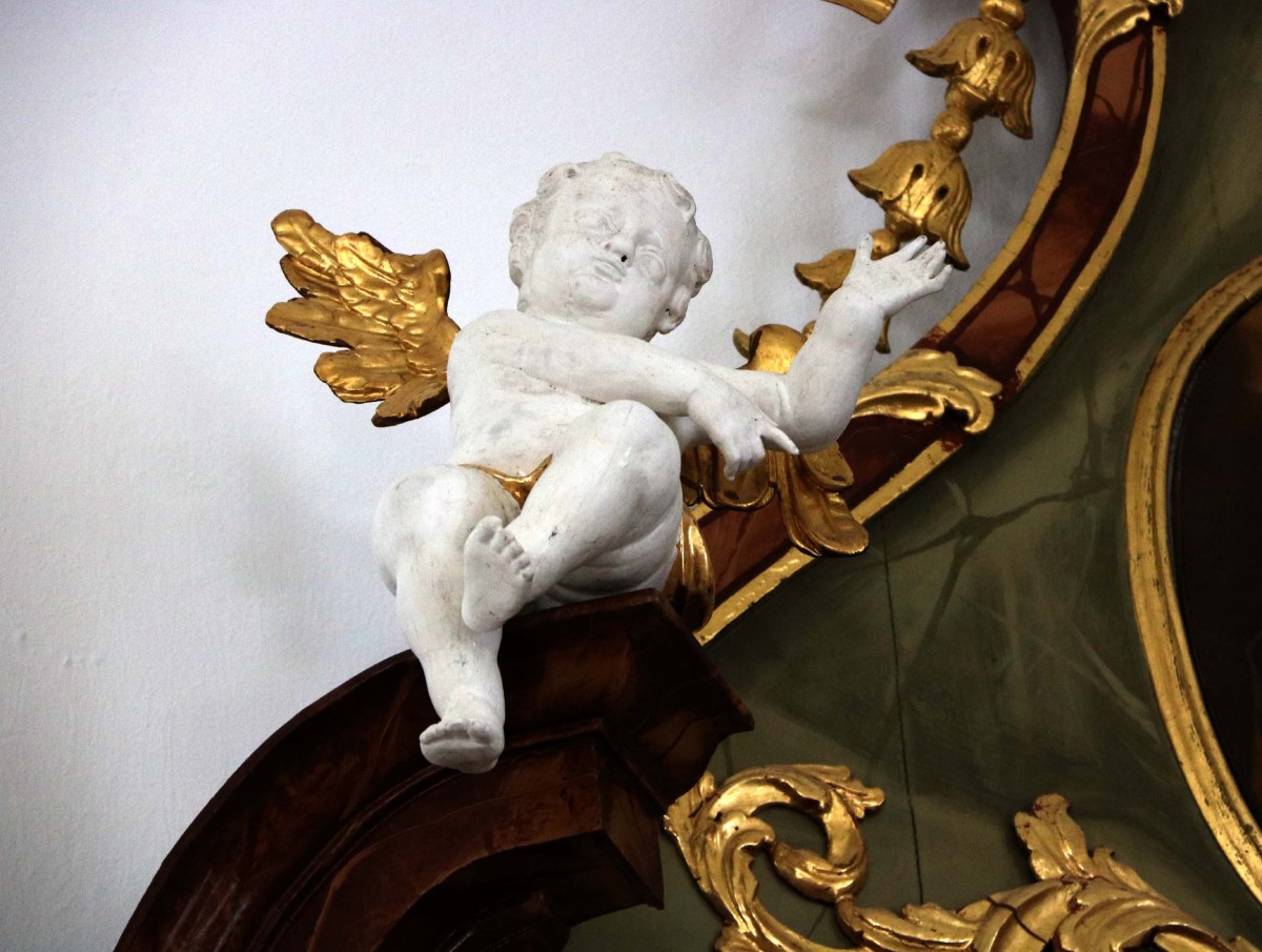 Angel on the left side (photo by Julia Strobl, 2018)