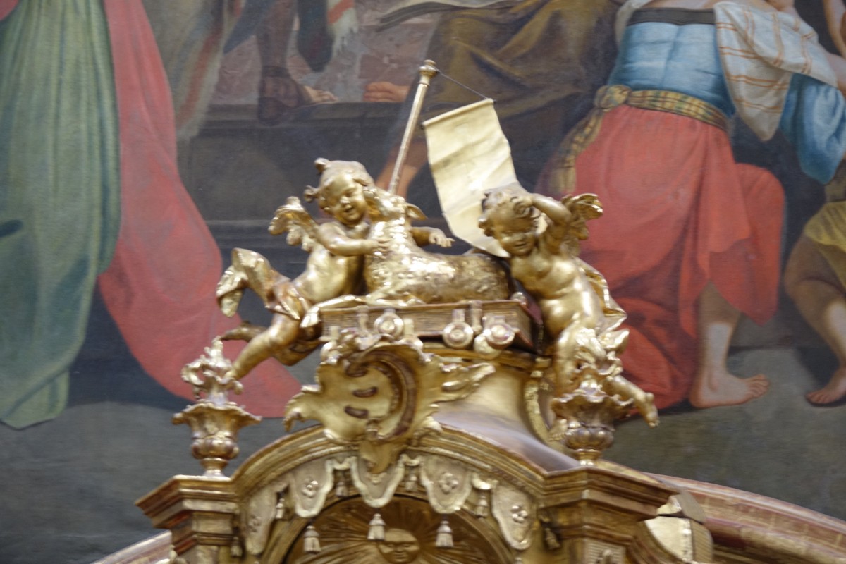The sculptiral group on top of the tabernacle at the highaltar in Schäftlarn, S. Dionys und Juliana photo by R. Karbacher BLfD